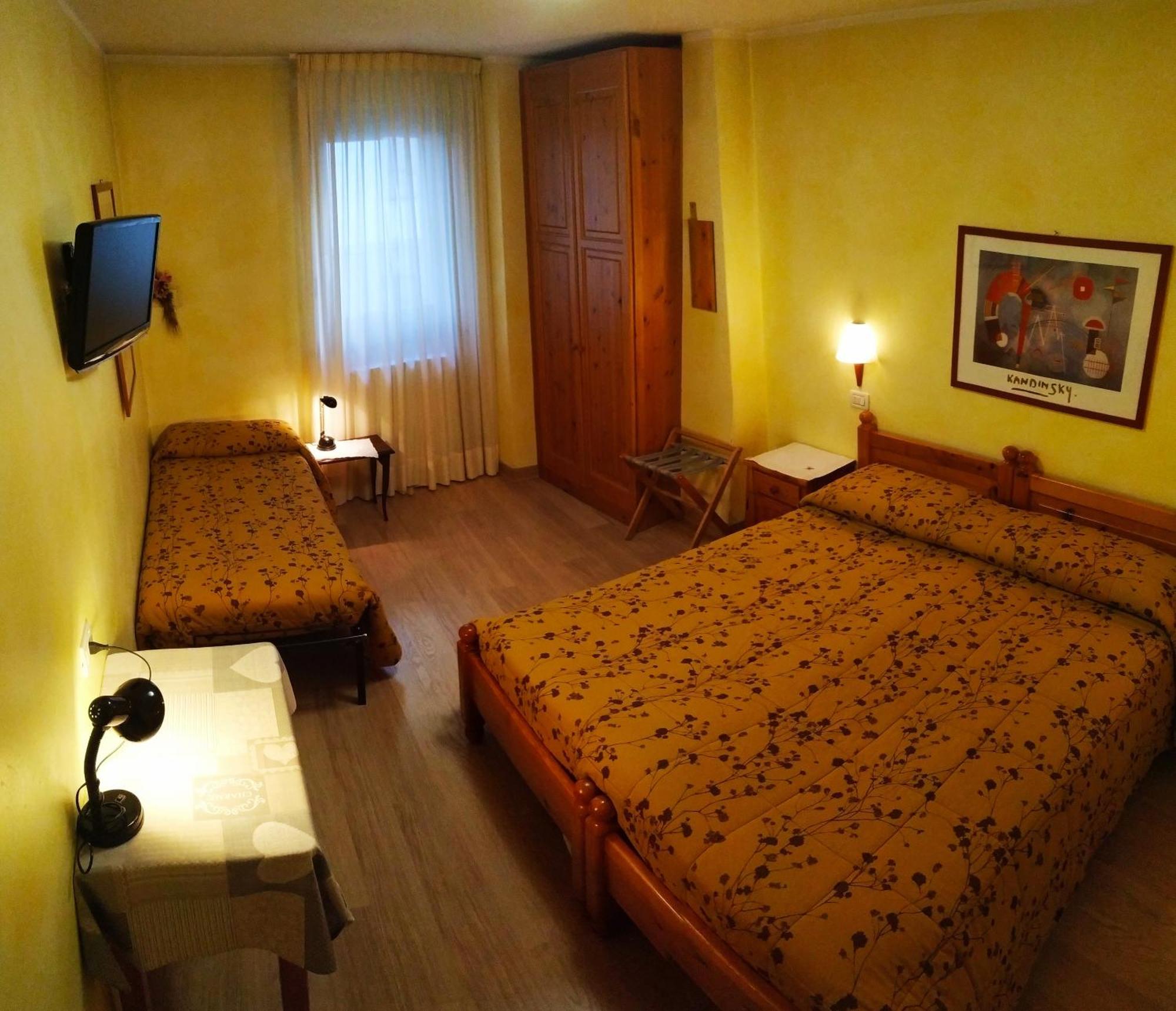 Hotel Silene Parking And Garage Бормио Номер фото